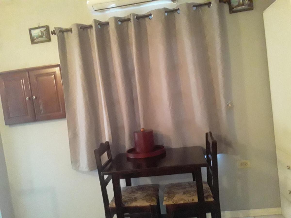 Piarco Derick'S Inn المظهر الخارجي الصورة